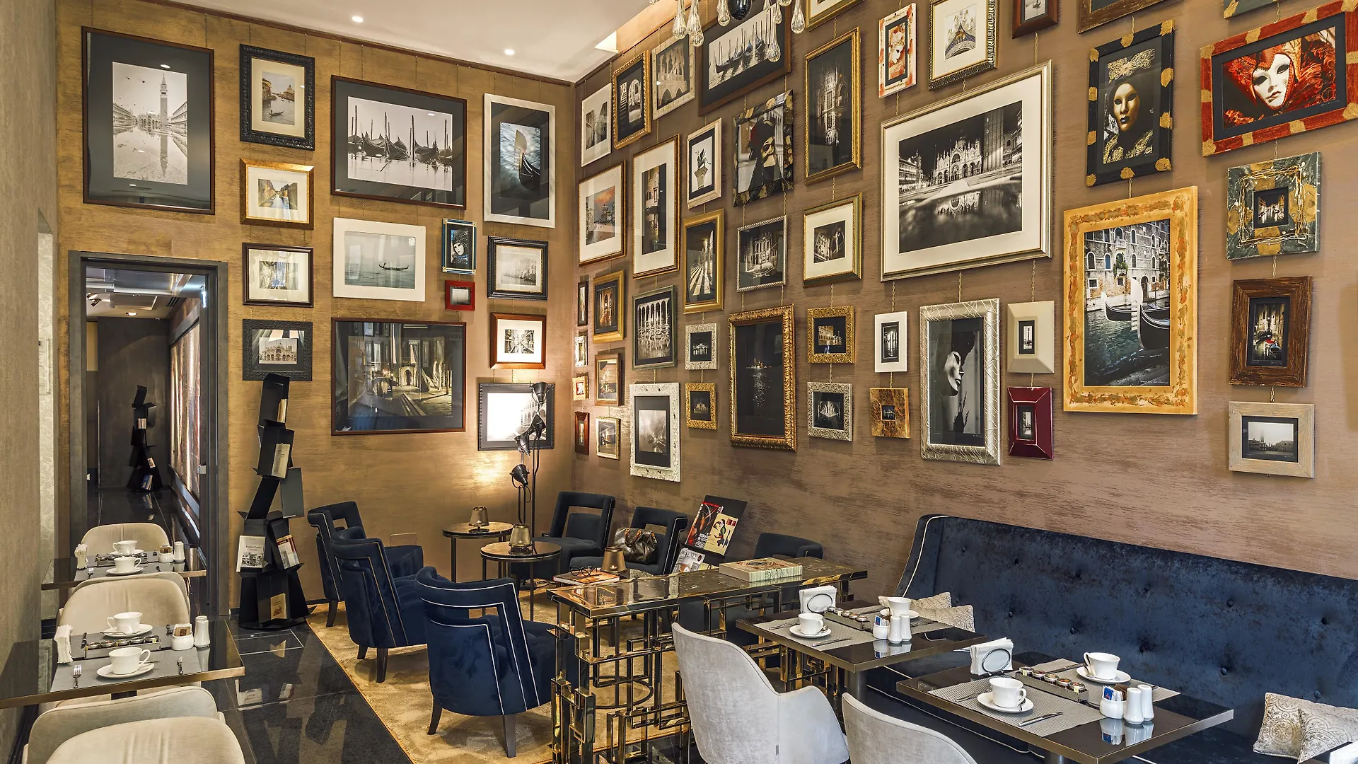 The Venice Times Hotel
